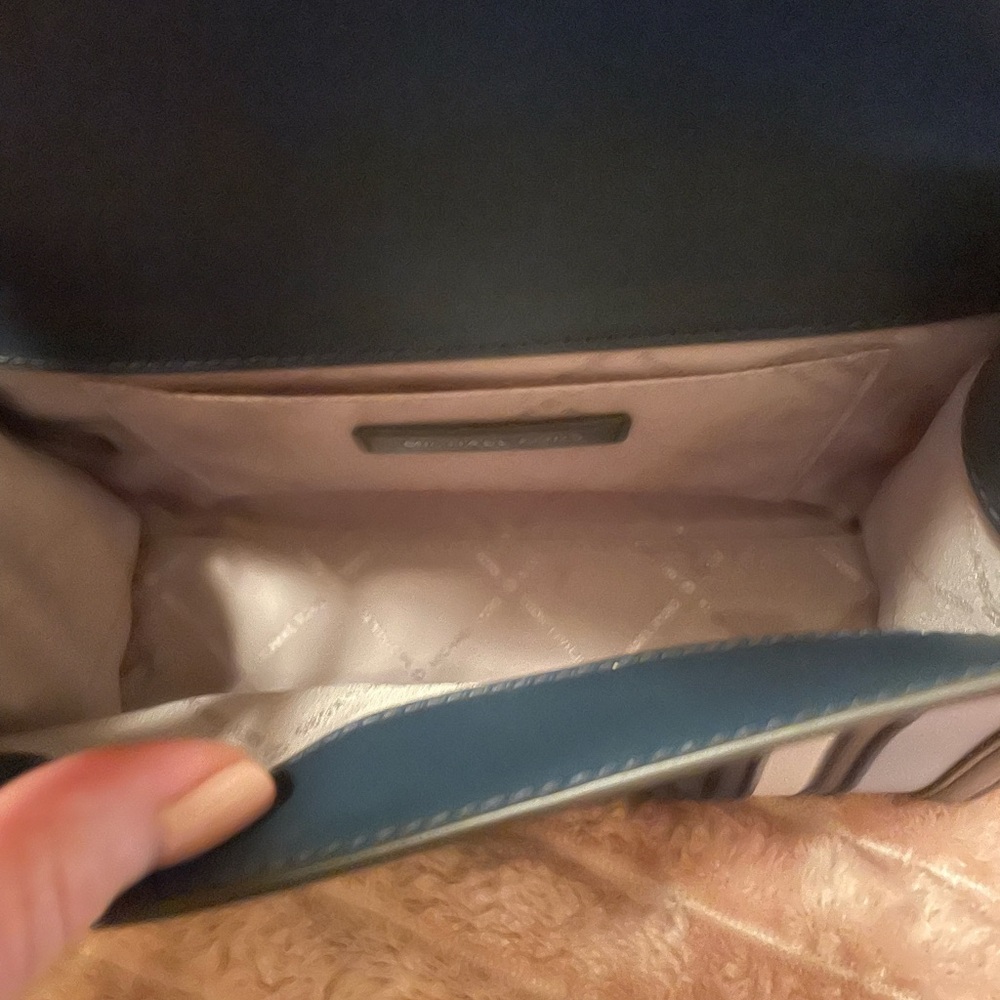 Michael Kors. Whitney Medium Color-Block And Sign… - image 5